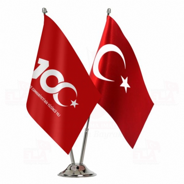Krmz Trkiye Cumhuryetinin 100.Yl 2 li Masa Bayra